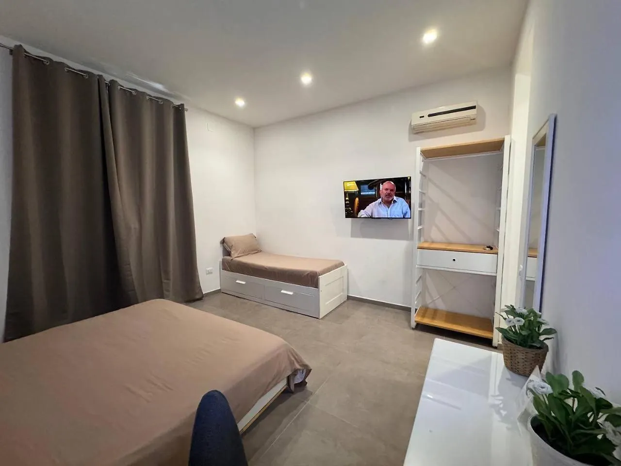 Palermo Inn فندق مبيت وإفطار