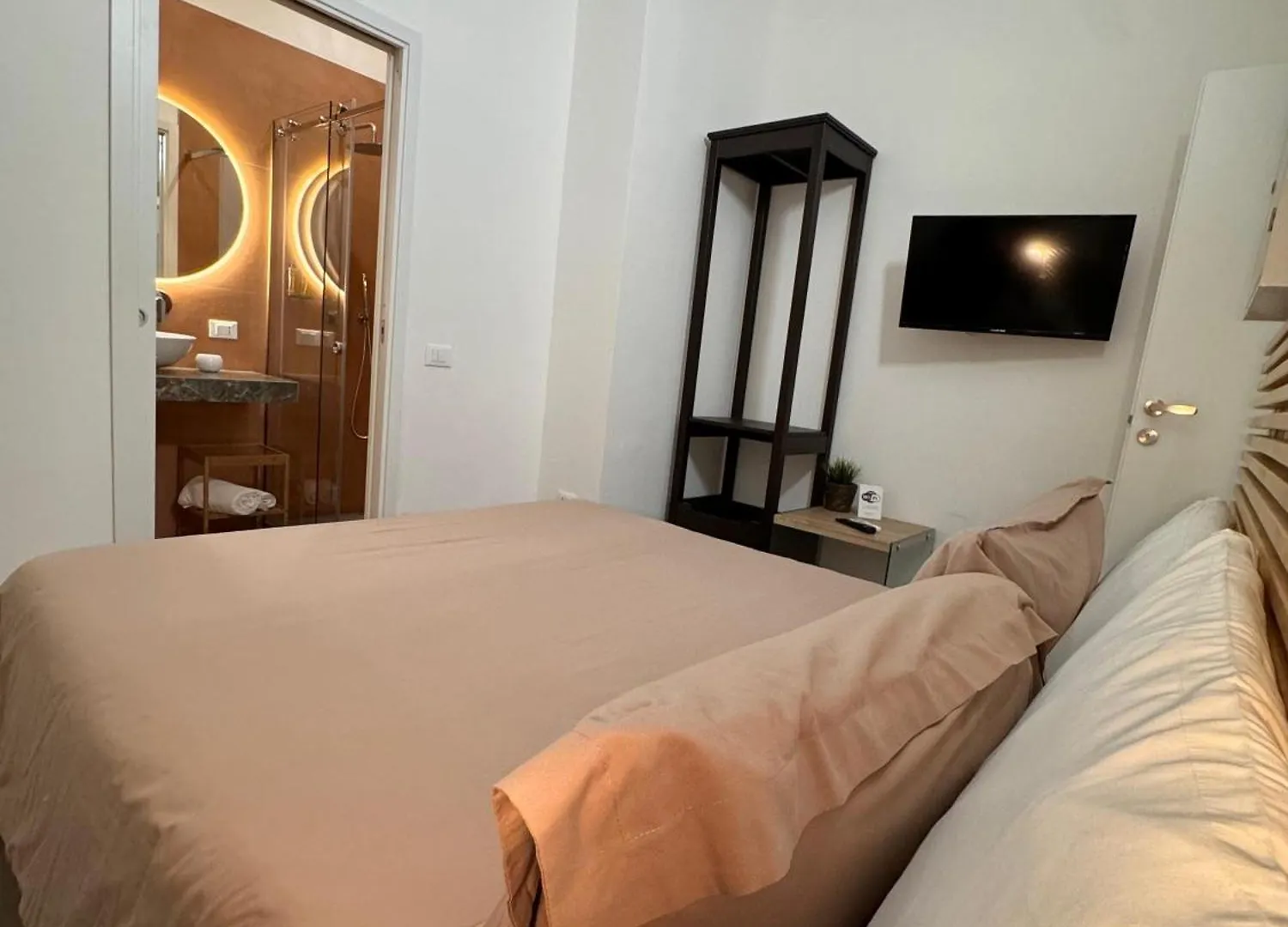 Palermo Inn فندق مبيت وإفطار