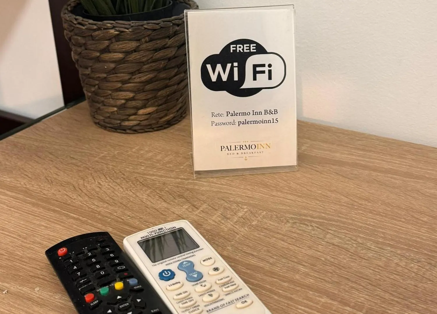 فندق مبيت وإفطار Palermo Inn إيطاليا
