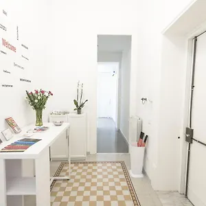 https://dimora-centrowell.palermohotels.org